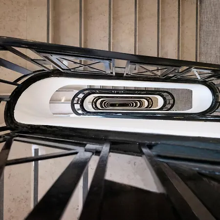 Maison Colbert Melia Collection