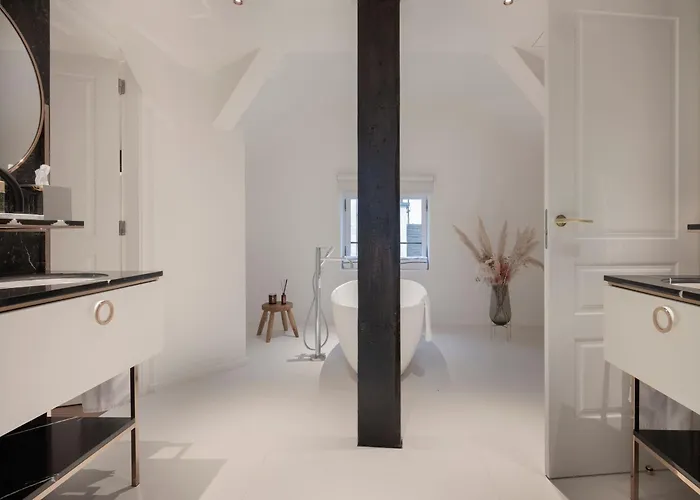 Maison Colbert Melia Collection Hotel Paris