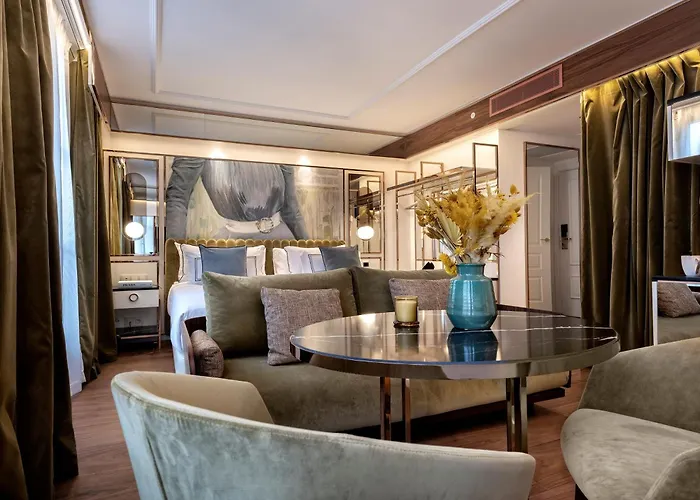 Maison Colbert Melia Collection