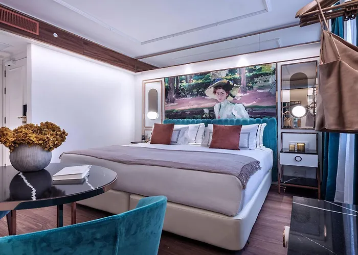 Maison Colbert Melia Collection מלון
